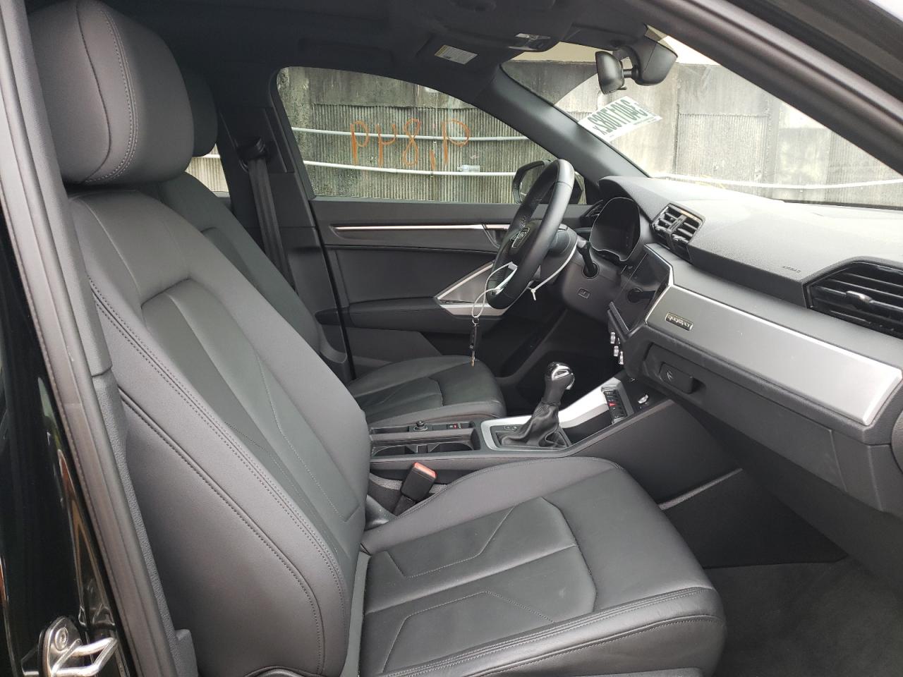 Photo 5 from auction – 2020 AUDI Q3 PREMIUM with VIN WA1DECF31L1041168