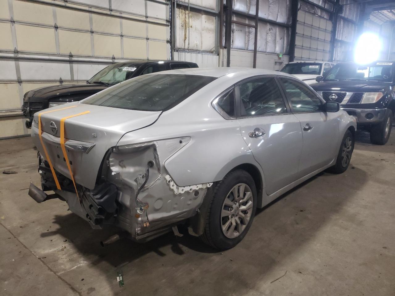 Photo 4 from auction – 2015 NISSAN ALTIMA 2.5 with VIN 1N4AL3AP2FN871623