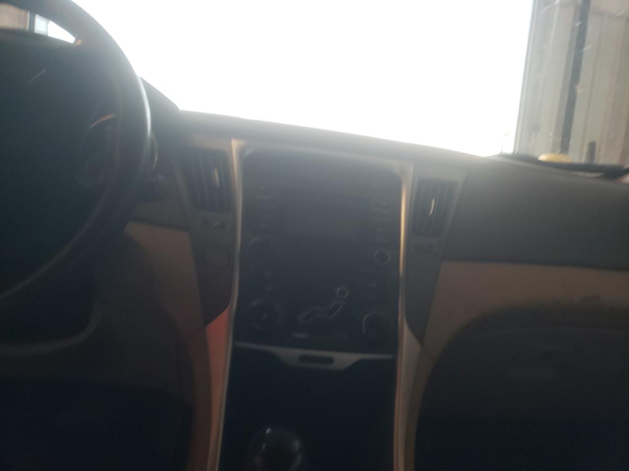 Photo 9 from auction – 2012 HYUNDAI SONATA GLS with VIN 5NPEB4AC7CH424878