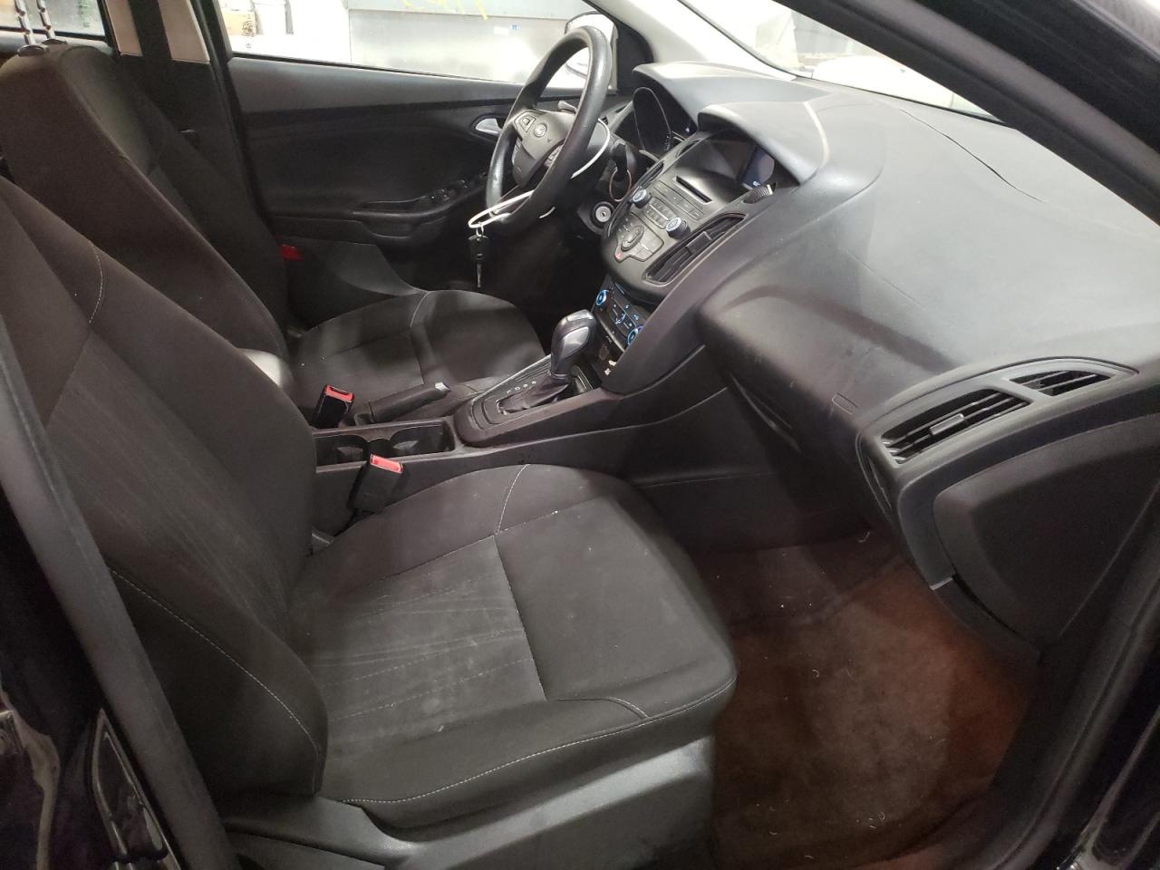 Photo 5 from auction – 2015 FORD FOCUS SE with VIN 1FADP3F24FL270918