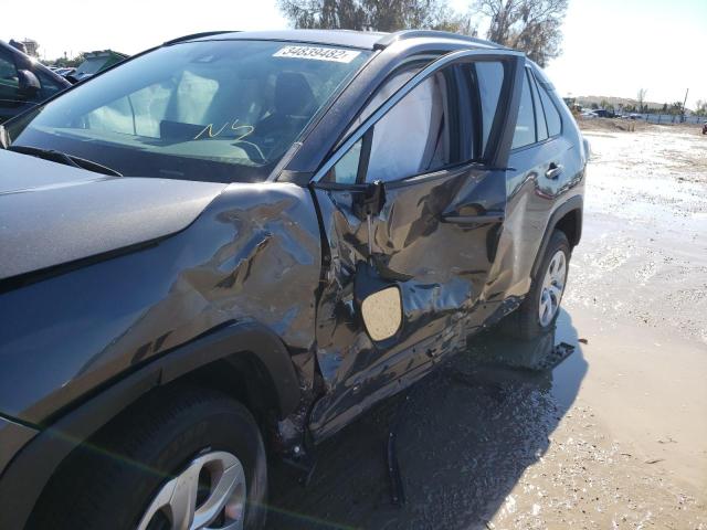 Photo 9 from auction – 2019 TOYOTA RAV4 LE with VIN 2T3H1RFV4KW005272