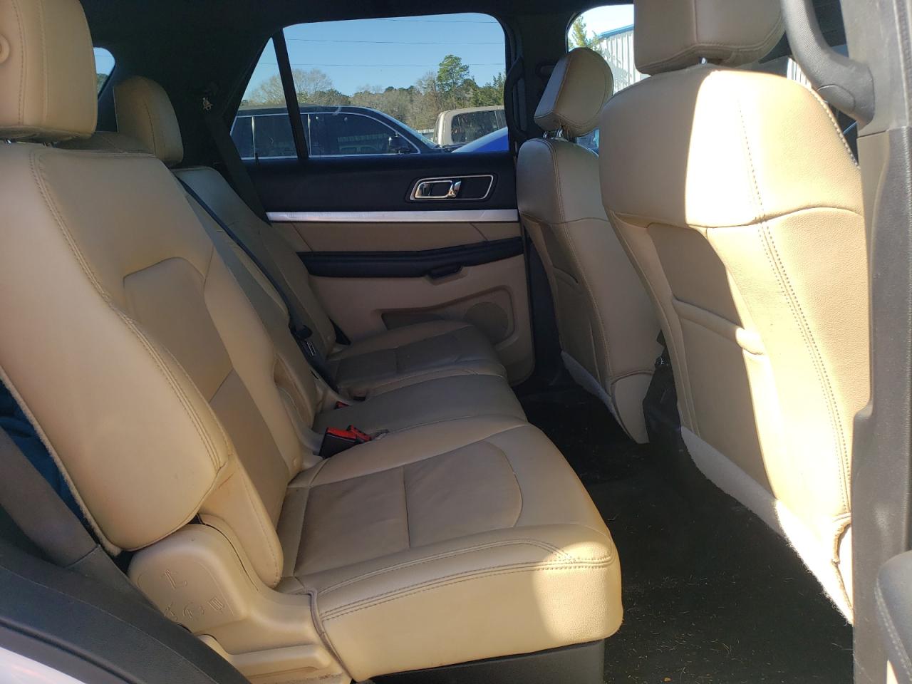 Photo 6 from auction – 2016 FORD EXPLORER X with VIN 1FM5K7D87GGC30060