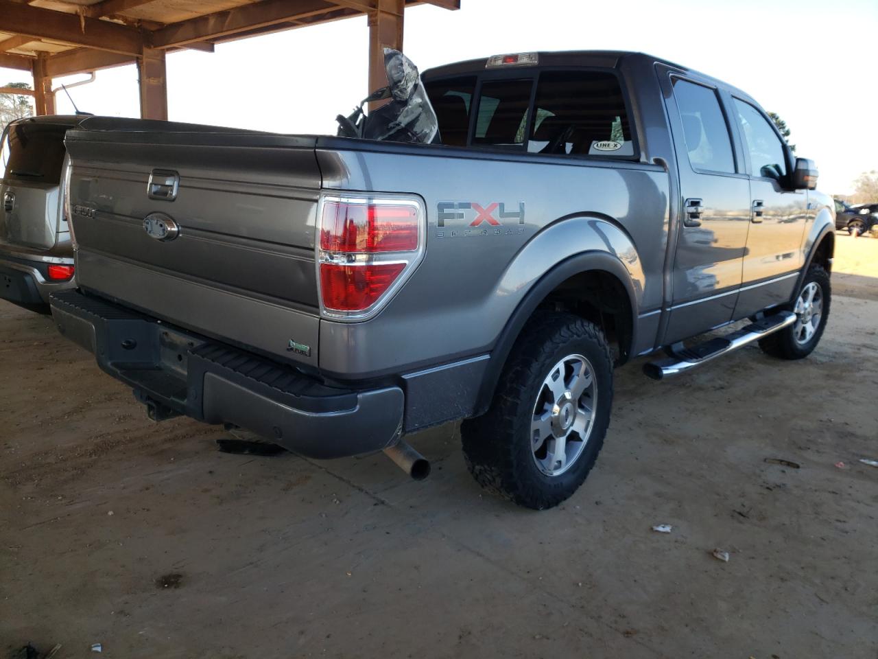 Photo 4 from auction – 2010 FORD F150 SUPER with VIN 1FTFW1EVXAFA26722