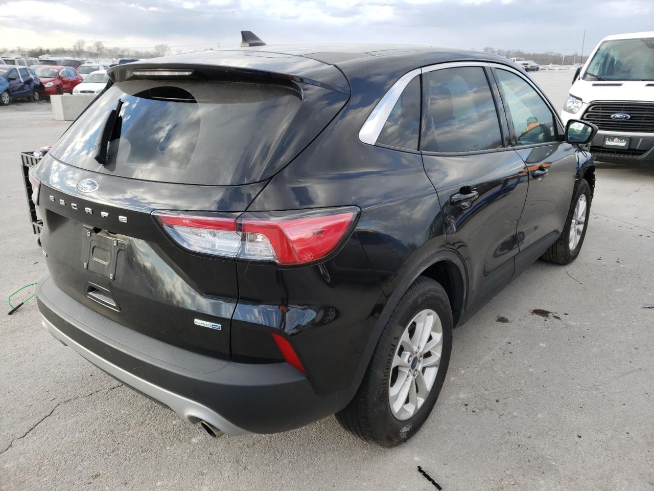 Photo 4 from auction – 2020 FORD ESCAPE SE with VIN 1FMCU9G62LUA91202