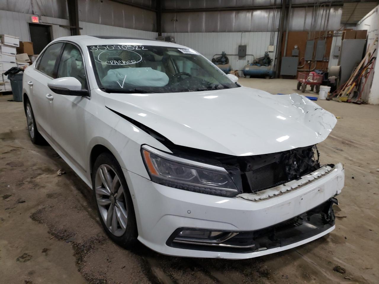 Photo 1 from auction – 2017 VOLKSWAGEN PASSAT with VIN 1VWCM7A3XHC083950