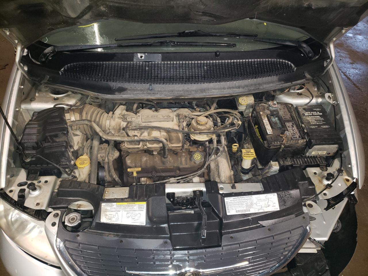 Photo 7 from auction – 2003 CHRYSLER TOWN & COU with VIN 2C4GP74L43R259432