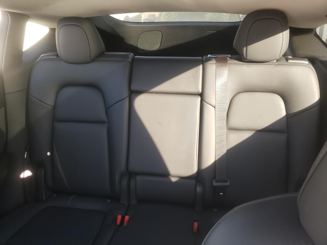 Photo 6 from auction – 2021 TESLA MODEL Y with VIN 5YJYGAEEXMF112594