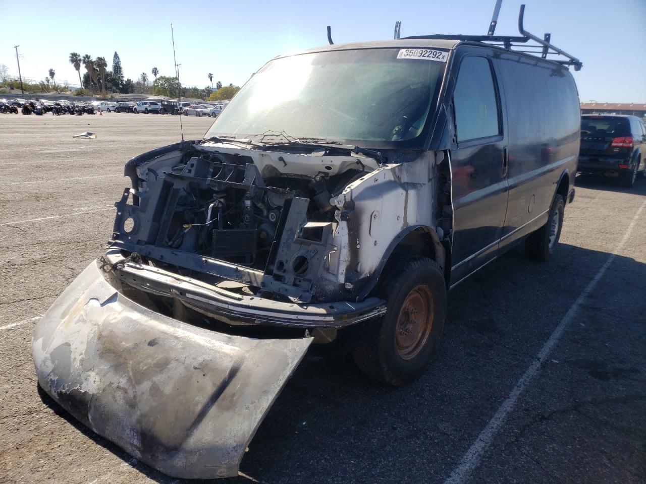 Photo 2 from auction – 2003 CHEVROLET EXPRESS G3 with VIN 1GCHG35U431179315