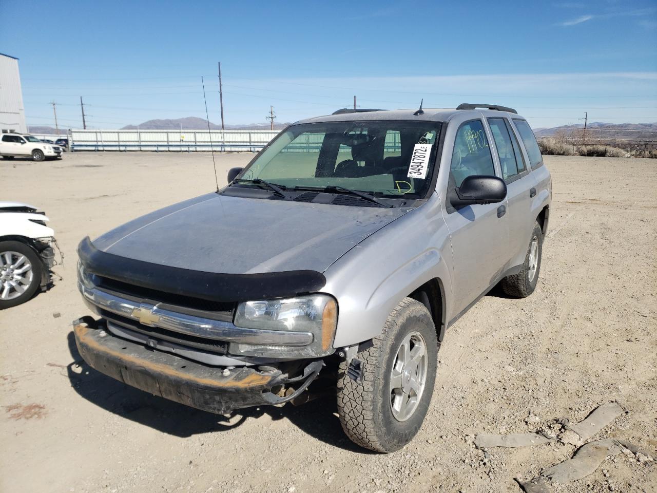 Photo 2 from auction – 2005 CHEVROLET TRAILBLAZE with VIN 1GNDT13S552246542