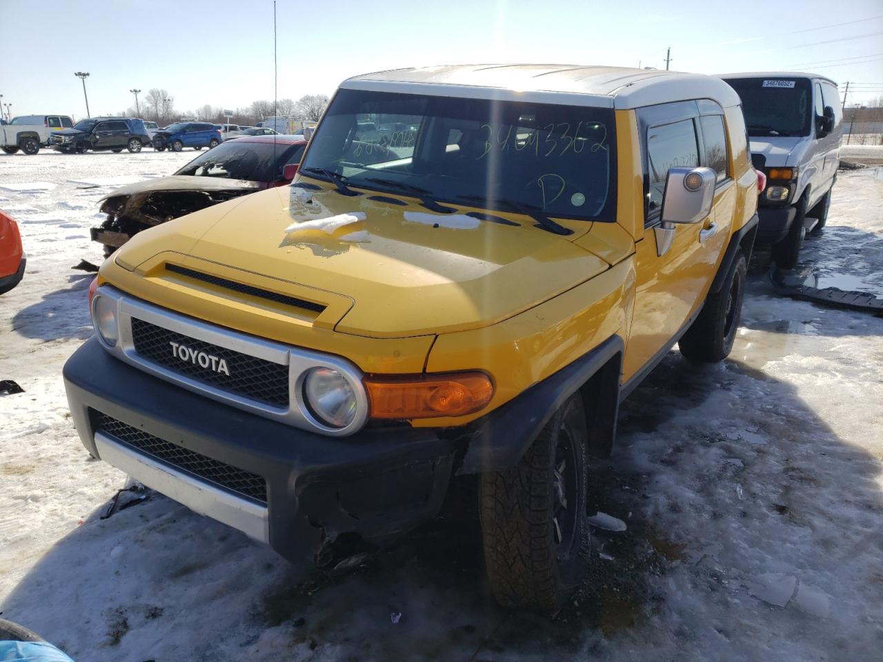 Photo 2 from auction – 2007 TOYOTA FJ CRUISER with VIN JTEBU11F770093594