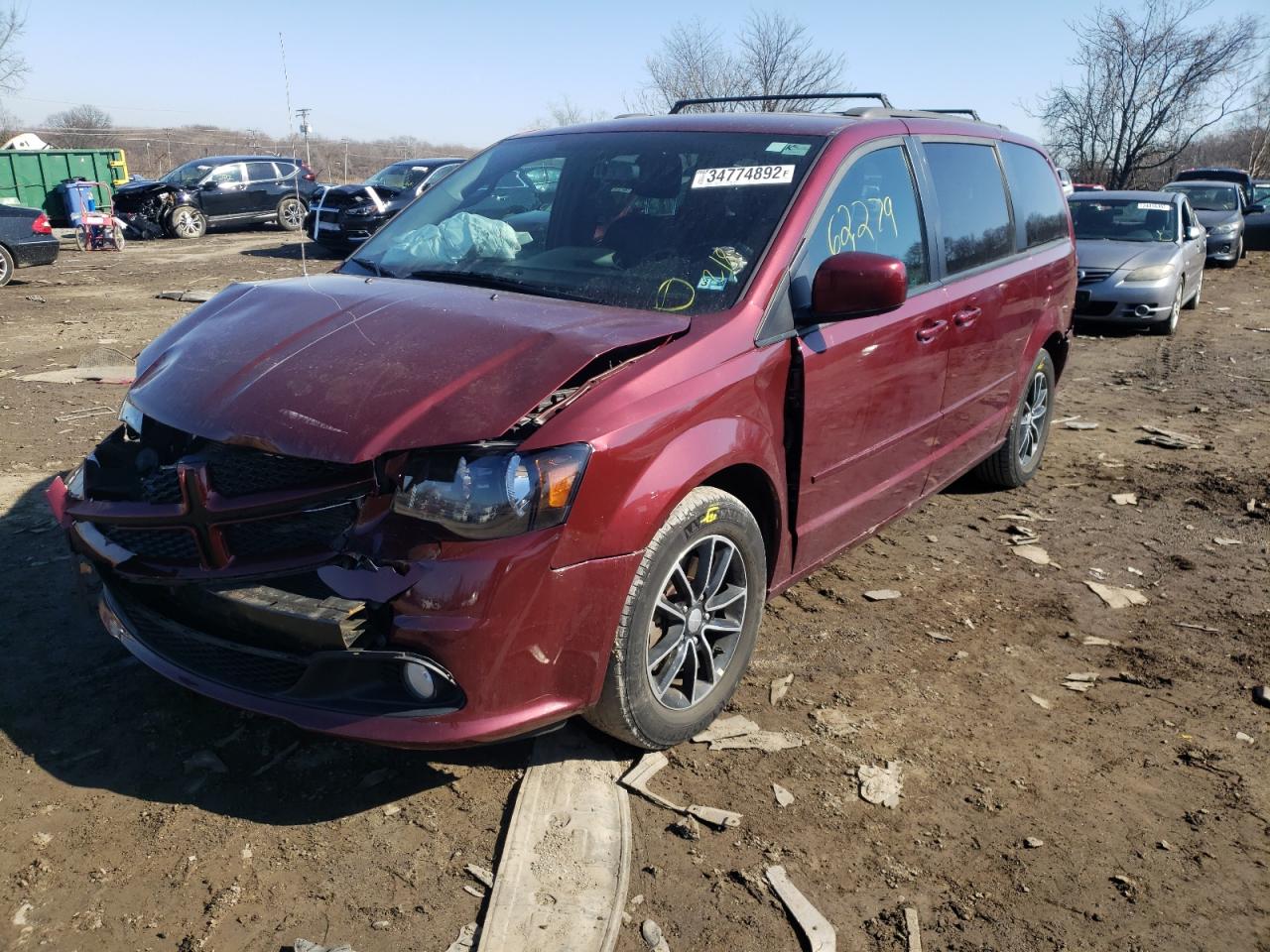 Photo 2 from auction – 2017 DODGE GRAND CARA with VIN 2C4RDGEGXHR864971