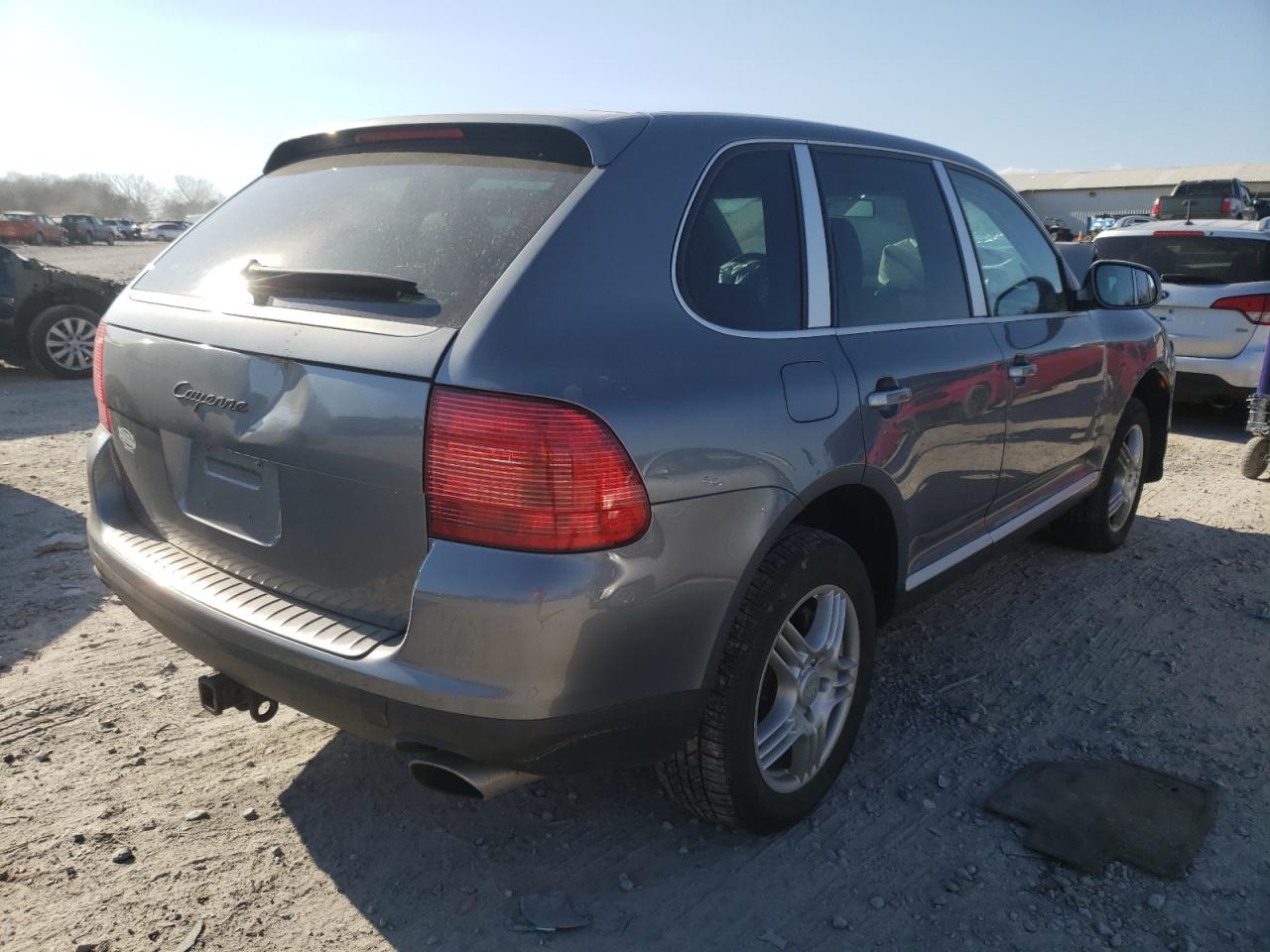 Photo 4 from auction – 2004 PORSCHE CAYENNE with VIN WP1AA29P84LA20688