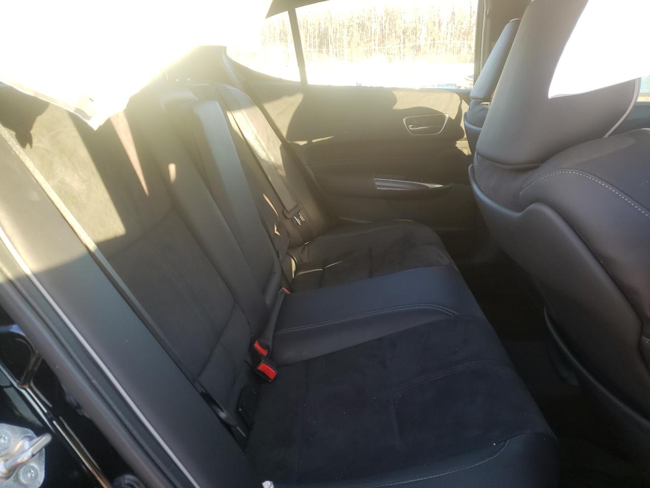 Photo 6 from auction – 2018 ACURA TLX TECH+A with VIN 19UUB3F65JA006933