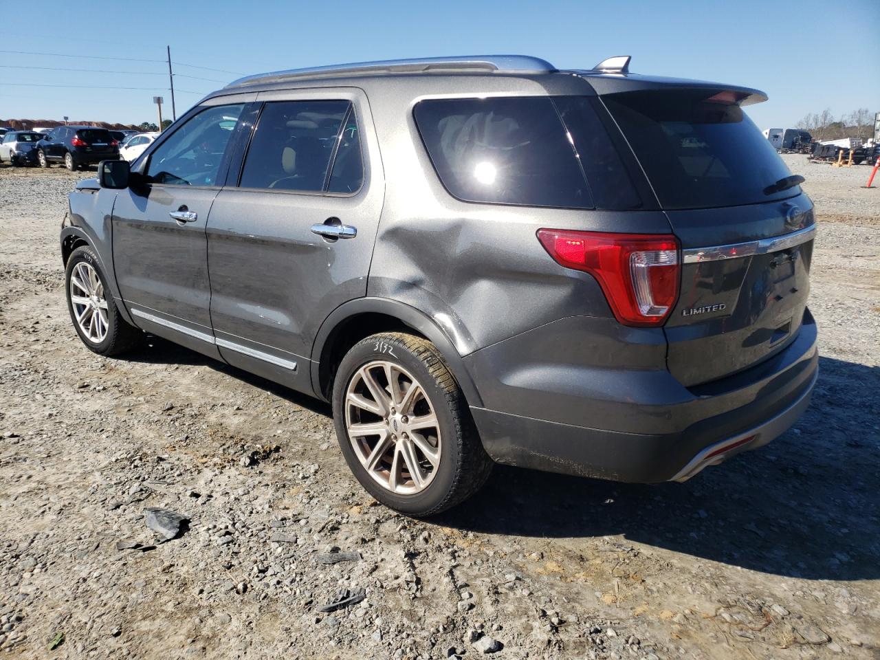 Photo 3 from auction – 2017 FORD EXPLORER L with VIN 1FM5K7F85HGB80211