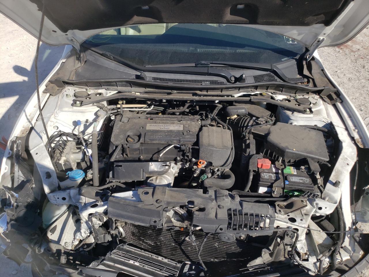 Photo 7 from auction – 2015 HONDA ACCORD EXL with VIN 1HGCR2F81FA065052