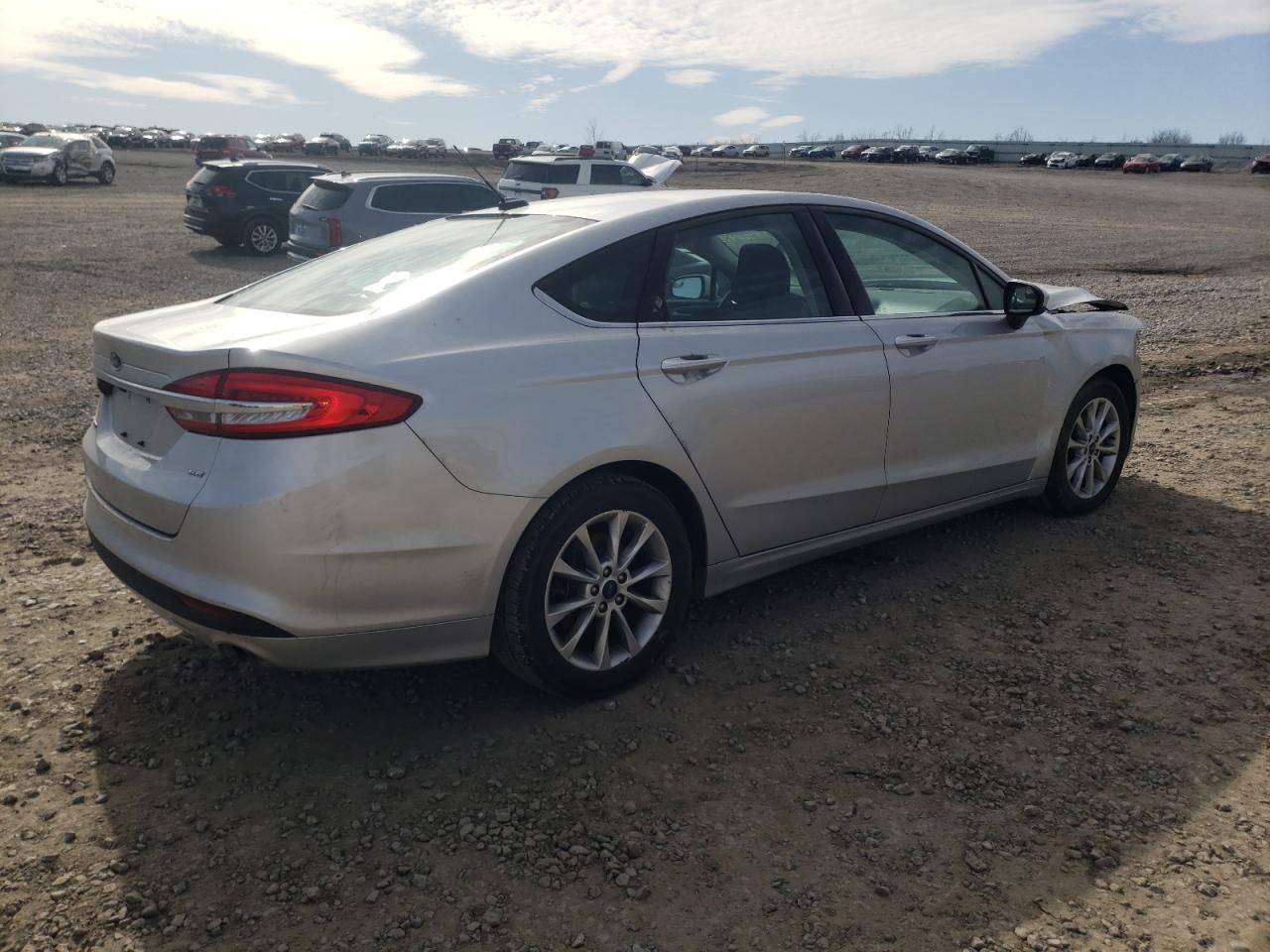 Photo 4 from auction – 2017 FORD FUSION SE with VIN 3FA6P0H7XHR104259