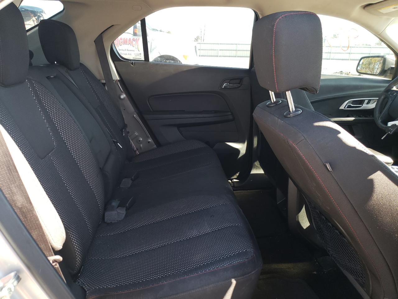 Photo 6 from auction – 2017 CHEVROLET EQUINOX LS with VIN 2GNFLEEK7H6266215