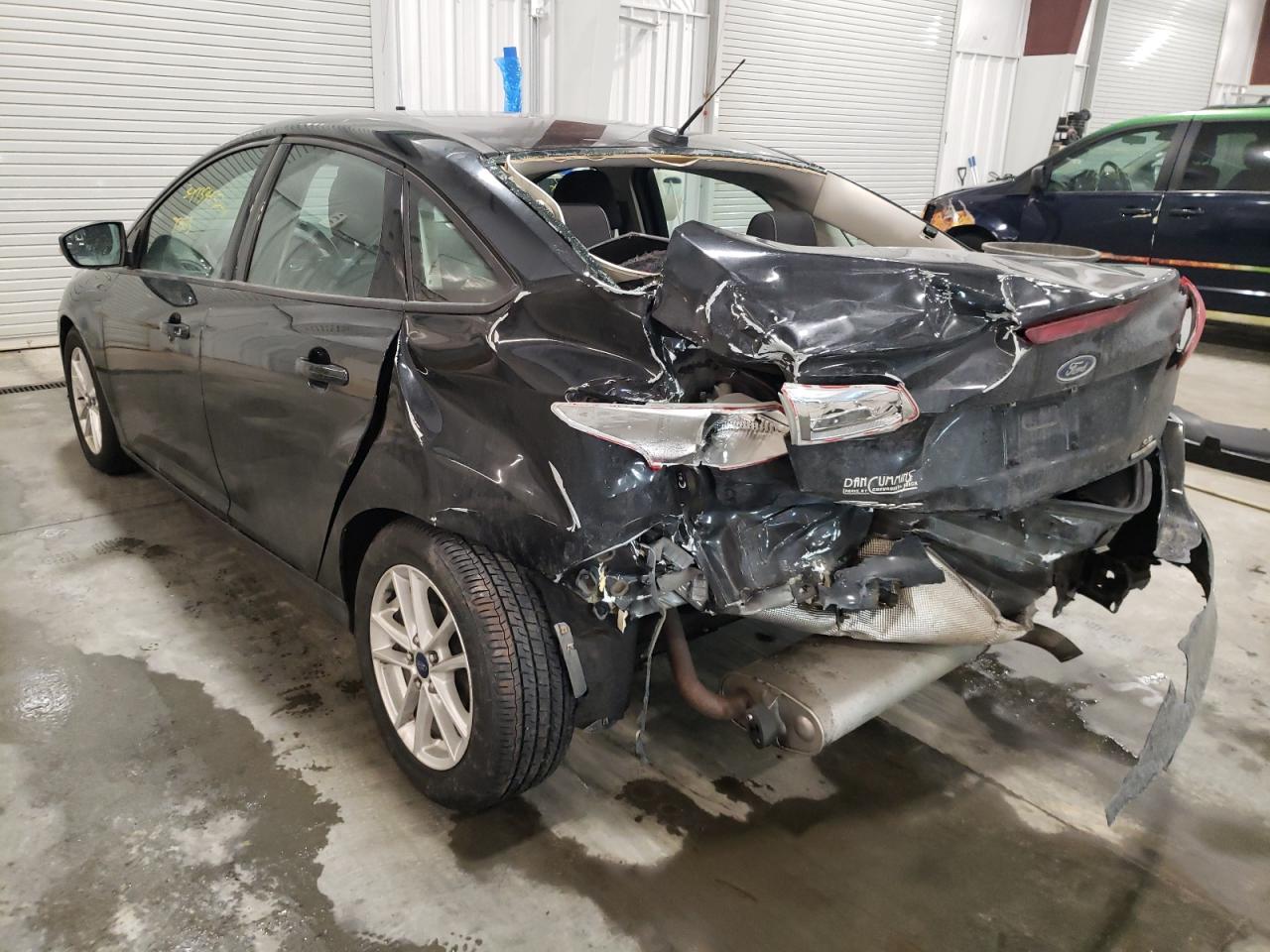Photo 3 from auction – 2015 FORD FOCUS SE with VIN 1FADP3F24FL270918
