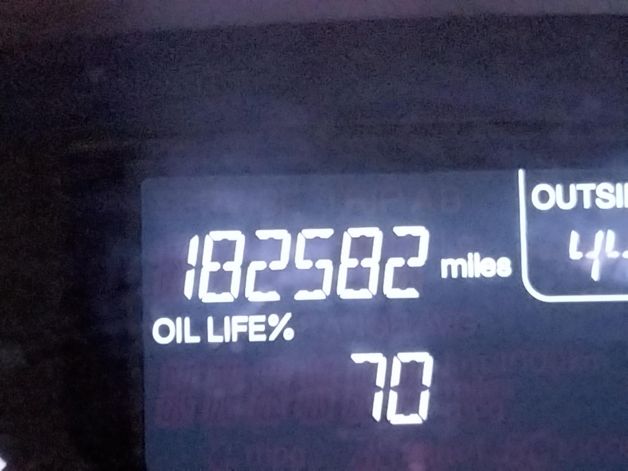 Photo 8 from auction – 2011 HONDA ODYSSEY EX with VIN 5FNRL5H48BB063354