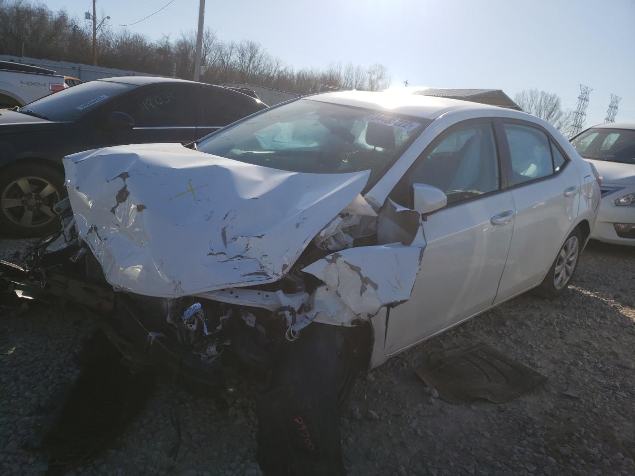 Photo 2 from auction – 2016 TOYOTA COROLLA L with VIN 5YFBURHE8GP440940