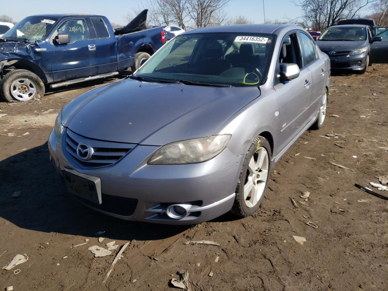 Photo 2 from auction – 2004 MAZDA 3 S with VIN JM1BK323441171071