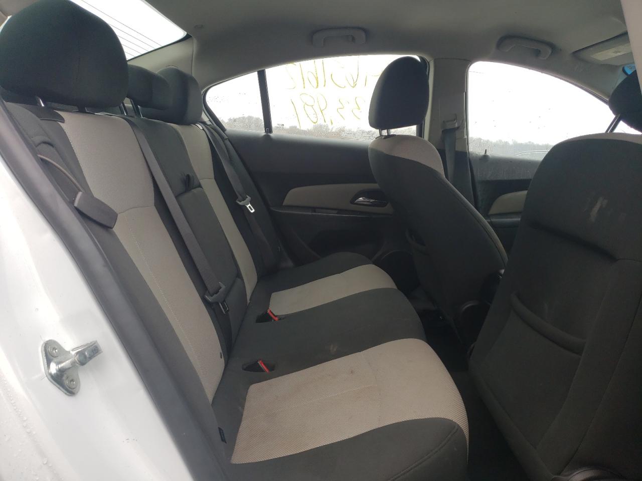 Photo 6 from auction – 2011 CHEVROLET CRUZE LS with VIN 1G1PC5SH1B7301756