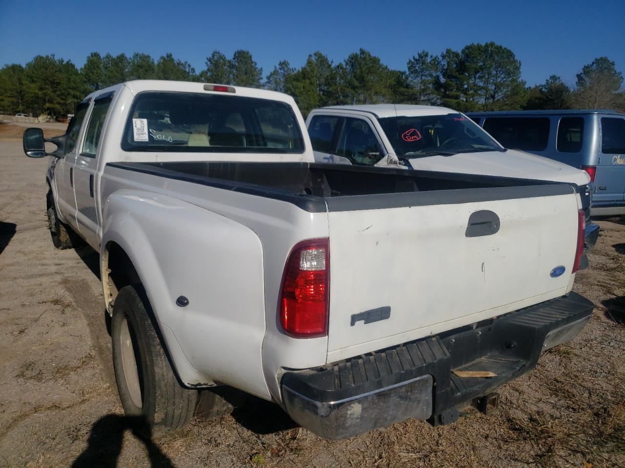 Photo 3 from auction – 2008 FORD F350 SUPER with VIN 1FTWW32R28EB40071