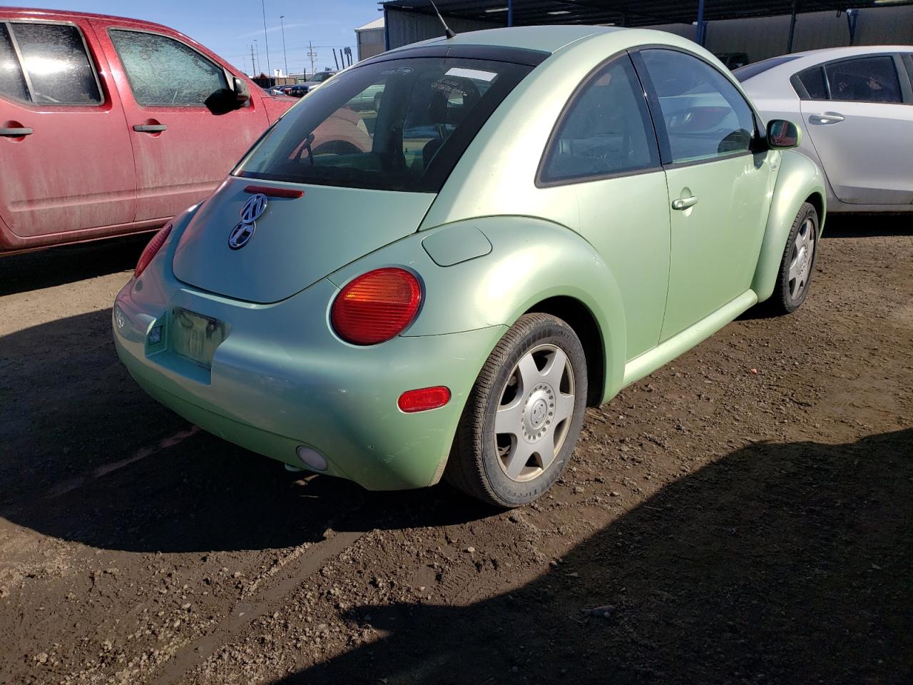 Photo 4 from auction – 2001 VOLKSWAGEN NEW BEETLE with VIN 3VWCD21C61M436451