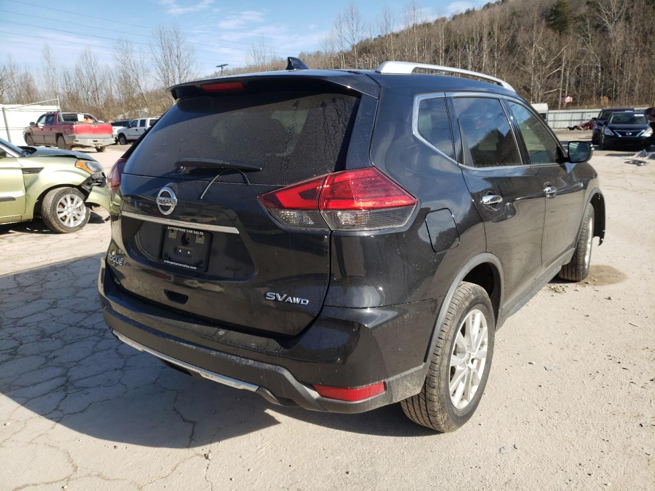 Photo 4 from auction – 2017 NISSAN ROGUE S with VIN KNMAT2MV3HP514537