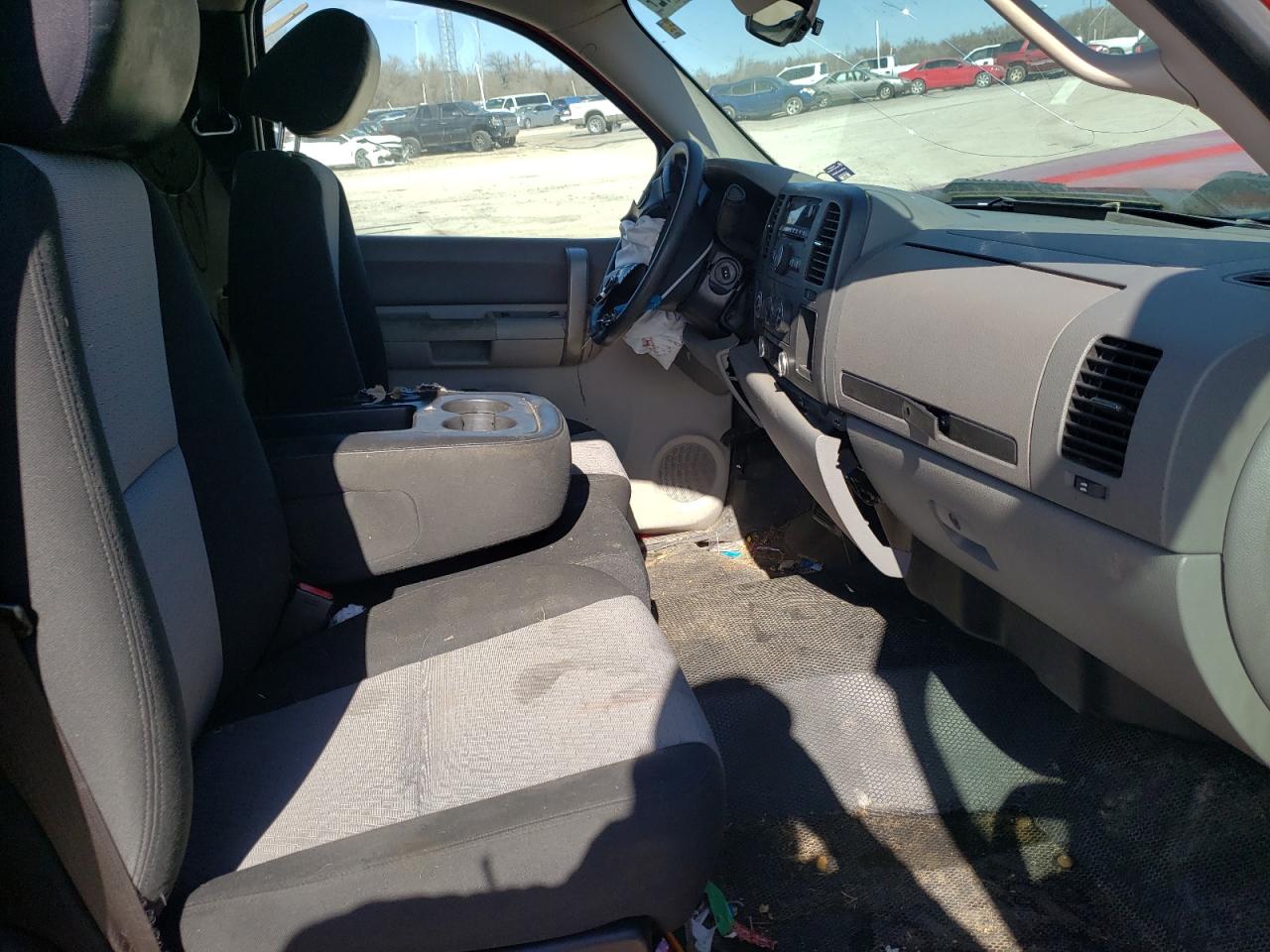 Photo 5 from auction – 2009 CHEVROLET SILVERADO with VIN 1GCEC14X79Z187353
