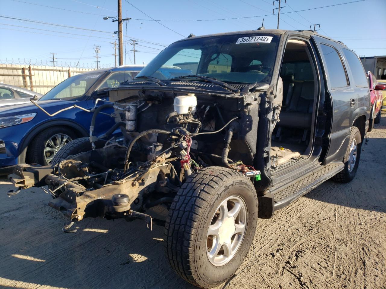 Photo 2 from auction – 2003 GMC YUKON with VIN 1GKEK63U83J122688