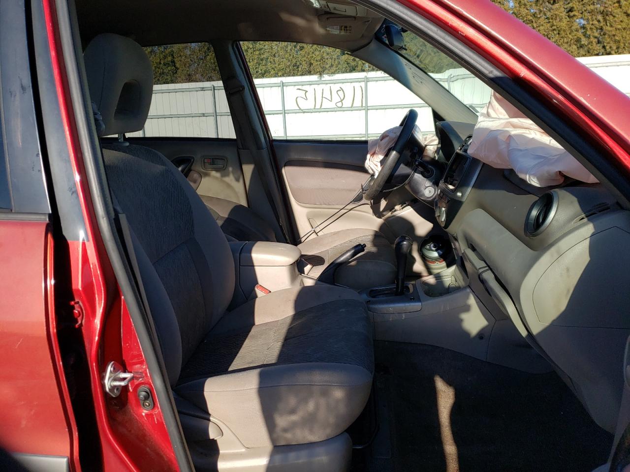 Photo 5 from auction – 2002 TOYOTA RAV4 with VIN JTEHH20V826057139