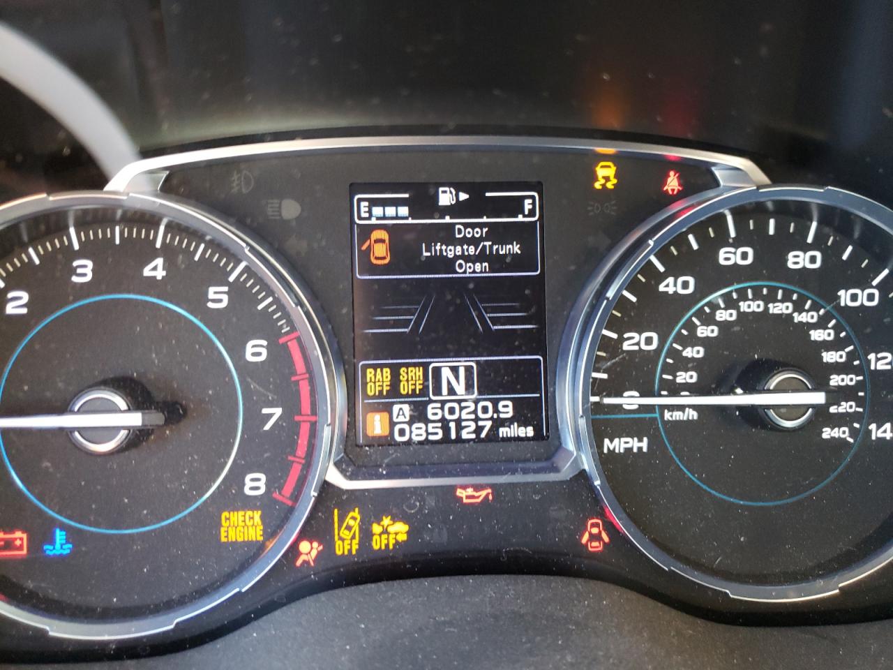 Photo 8 from auction – 2017 SUBARU FORESTER 2 with VIN JF2SJAWC1HH589278