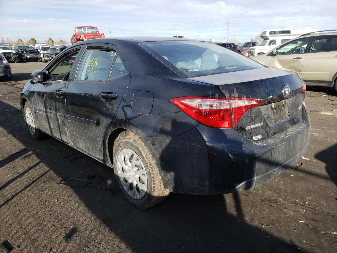 Photo 3 from auction – 2017 TOYOTA COROLLA L with VIN 2T1BURHE6HC943917