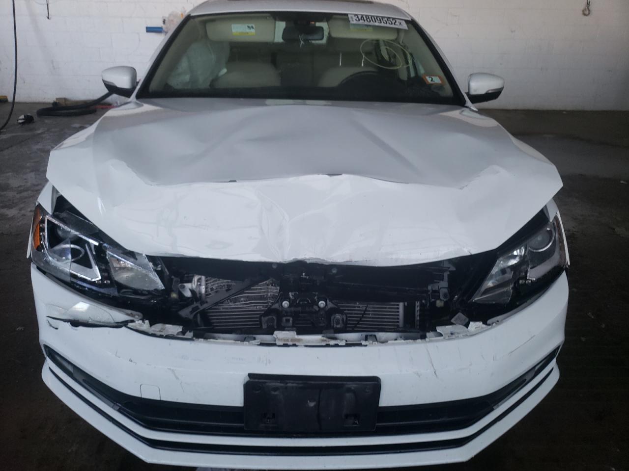 Photo 9 from auction – 2016 VOLKSWAGEN JETTA SEL with VIN 3VWL17AJ9GM227699