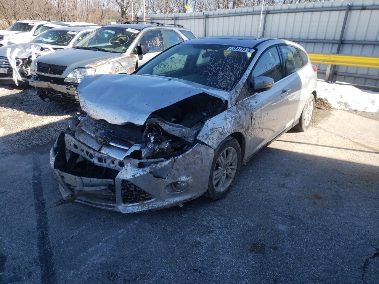 Photo 2 from auction – 2012 FORD FOCUS SEL with VIN 1FAHP3M23CL453937