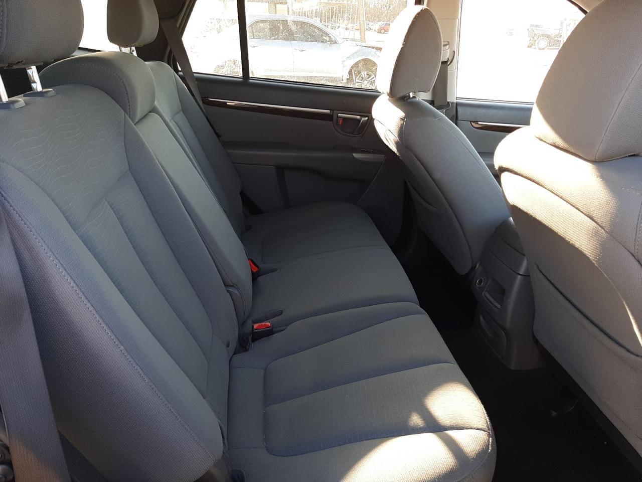Photo 6 from auction – 2010 HYUNDAI SANTA FE G with VIN 5NMSG3AB8AH358812