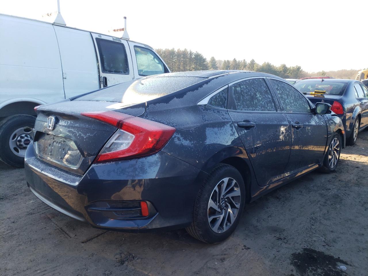 Photo 4 from auction – 2016 HONDA CIVIC EX with VIN 19XFC2F7XGE042047