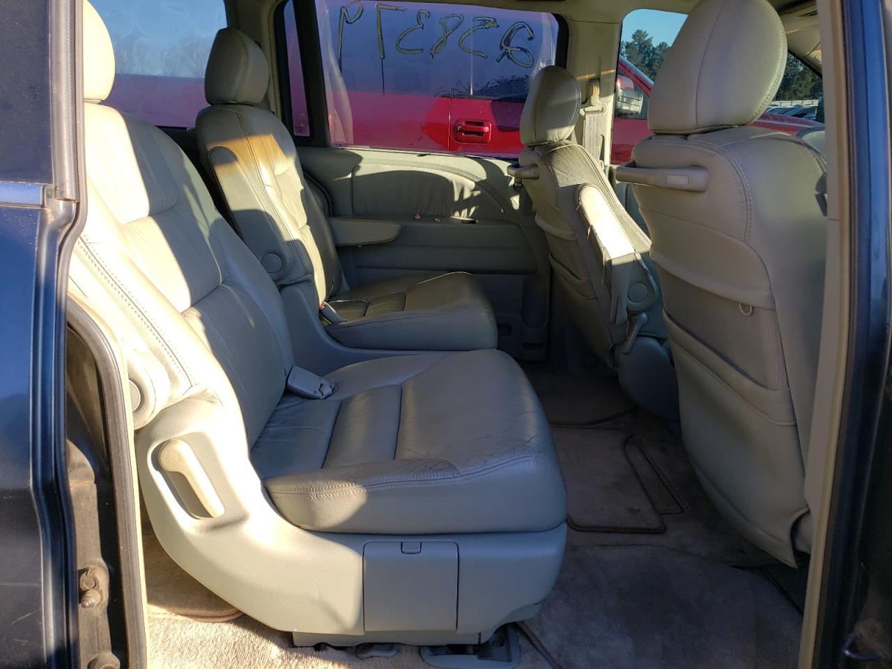 Photo 6 from auction – 2006 HONDA ODYSSEY EX with VIN 5FNRL38646B419987