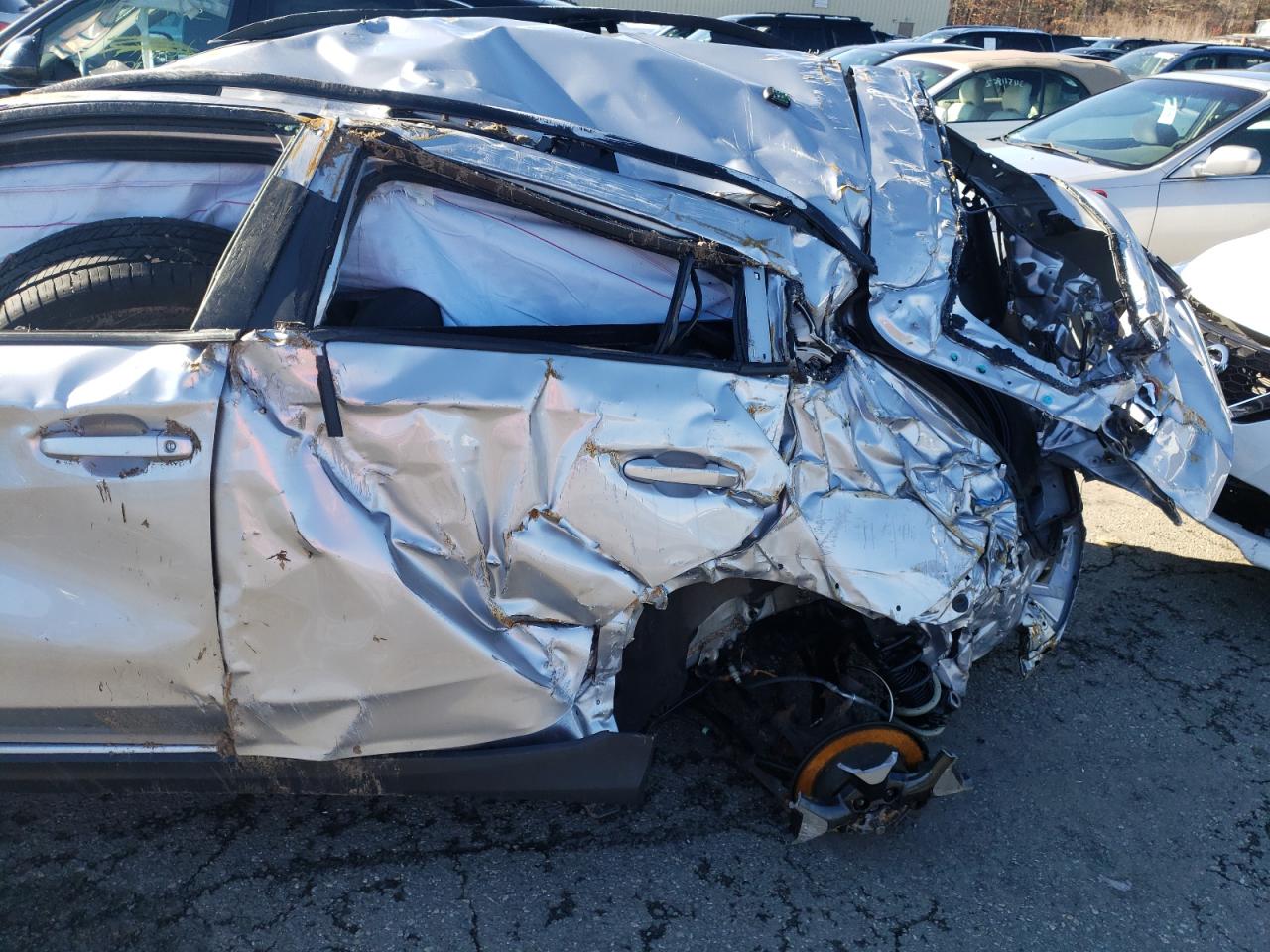 Photo 10 from auction – 2019 SUBARU CROSSTREK with VIN JF2GTAAC5KH295865