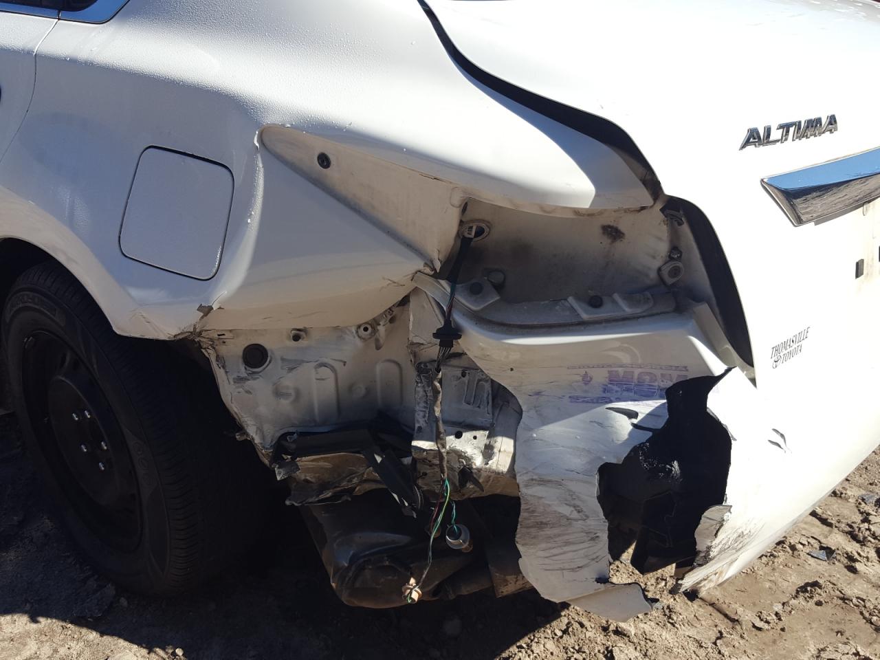 Photo 9 from auction – 2015 NISSAN ALTIMA 2.5 with VIN 1N4AL3AP3FC252864