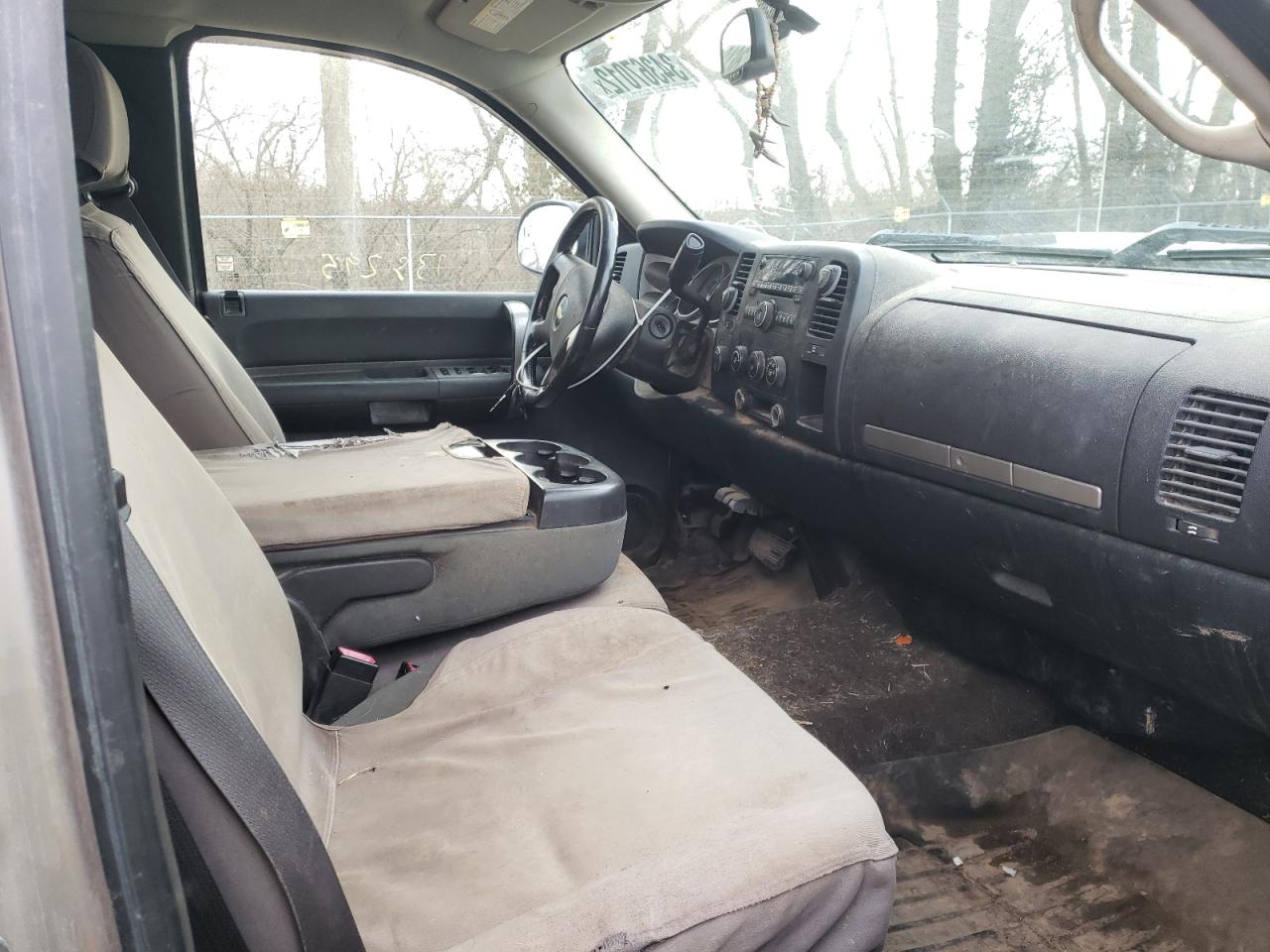 Photo 5 from auction – 2007 CHEVROLET SILVERADO with VIN 1GCHK29667E523570