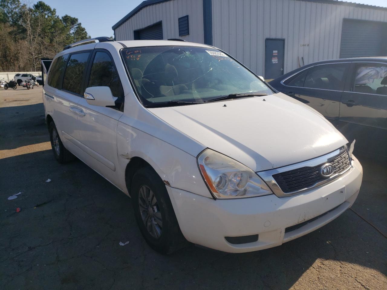 KIA SEDONA LX 2012 with VIN KNDMG4C78C6502432 - Photo from auction