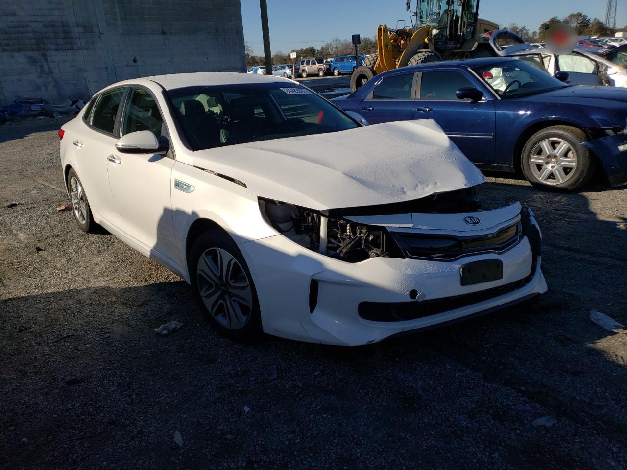 KIA OPTIMA HYB 2017 with VIN KNAGU4LE2H5017931 - Photo from auction