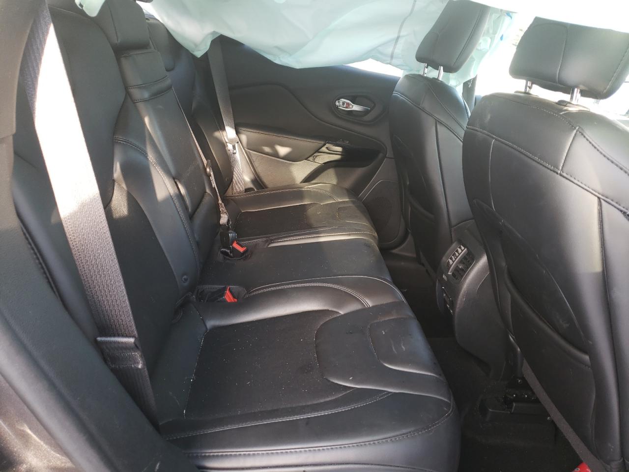Photo 6 from auction – 2019 JEEP CHEROKEE L with VIN 1C4PJMLB5KD321818