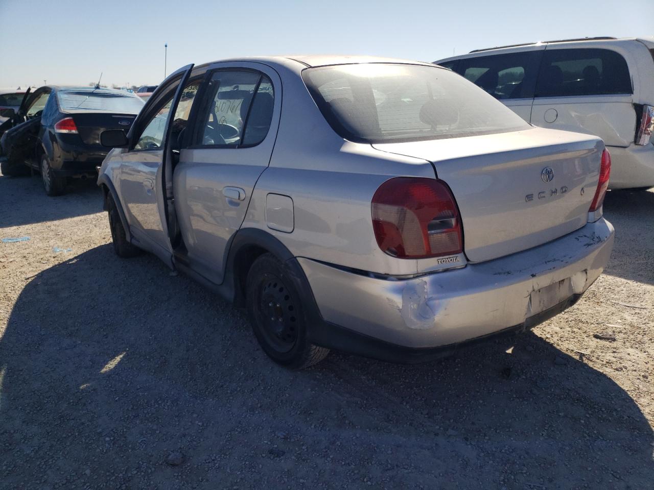 Photo 3 from auction – 2002 TOYOTA ECHO with VIN JTDBT123120210767
