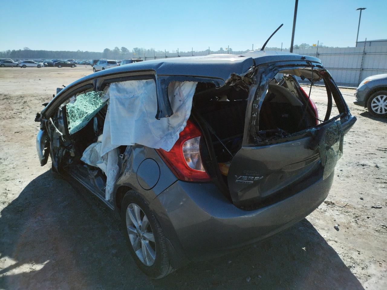 Photo 3 from auction – 2016 NISSAN VERSA NOTE with VIN 3N1CE2CP7GL382868