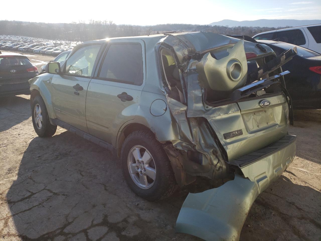 Photo 3 from auction – 2008 FORD ESCAPE XLT with VIN 1FMCU031X8KB05971