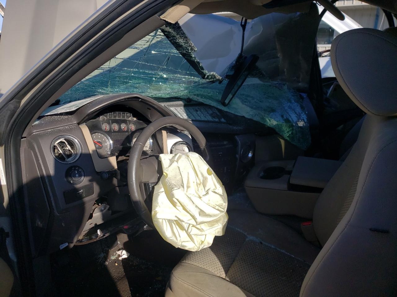Photo 5 from auction – 2009 FORD F150 SUPER with VIN 1FTRW14809FB07068