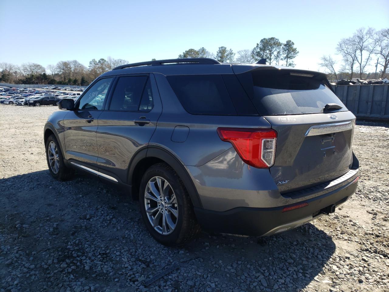 Photo 3 from auction – 2021 FORD EXPLORER X with VIN 1FMSK7DH5MGC05740